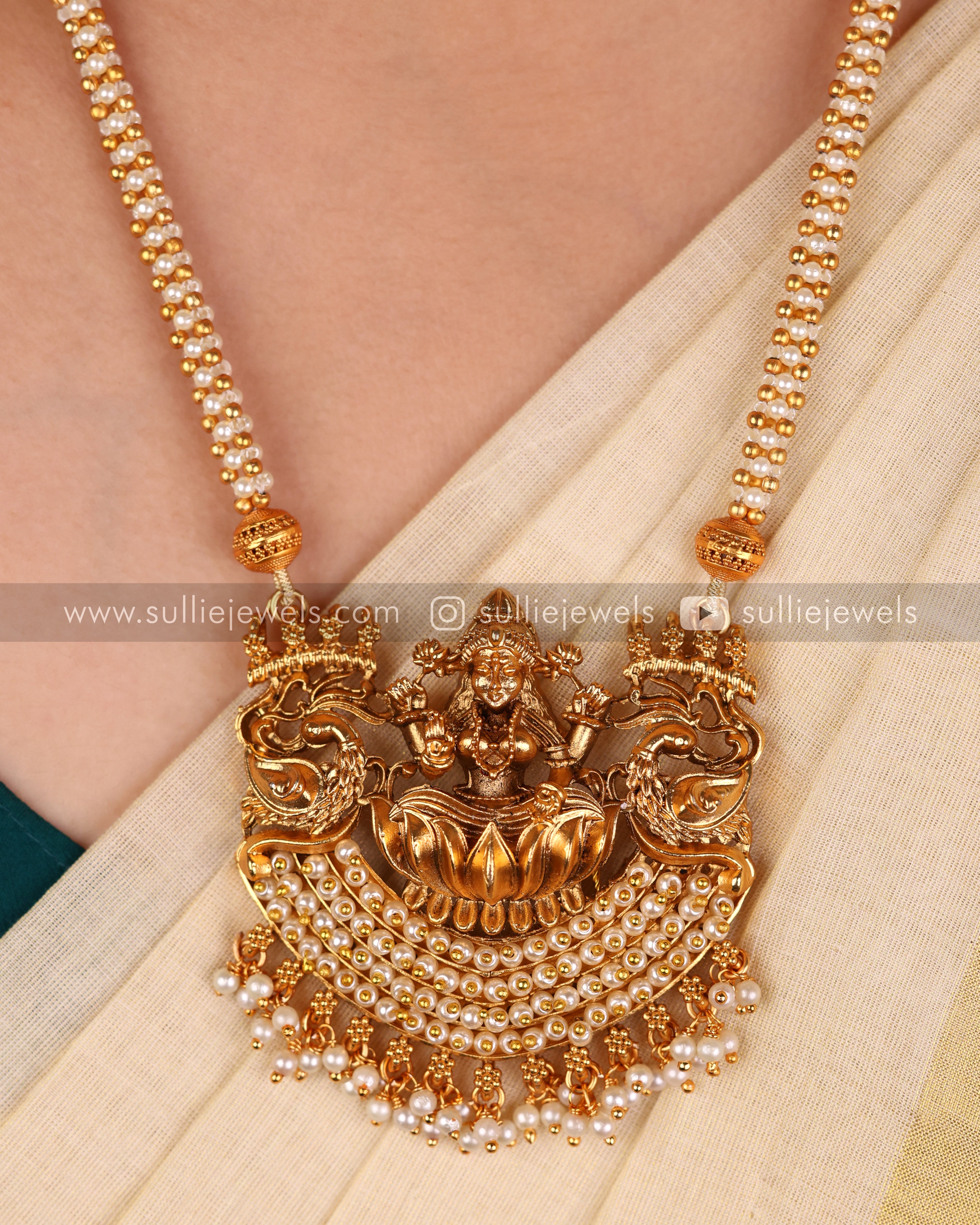 Lakshmi pendant store long chain