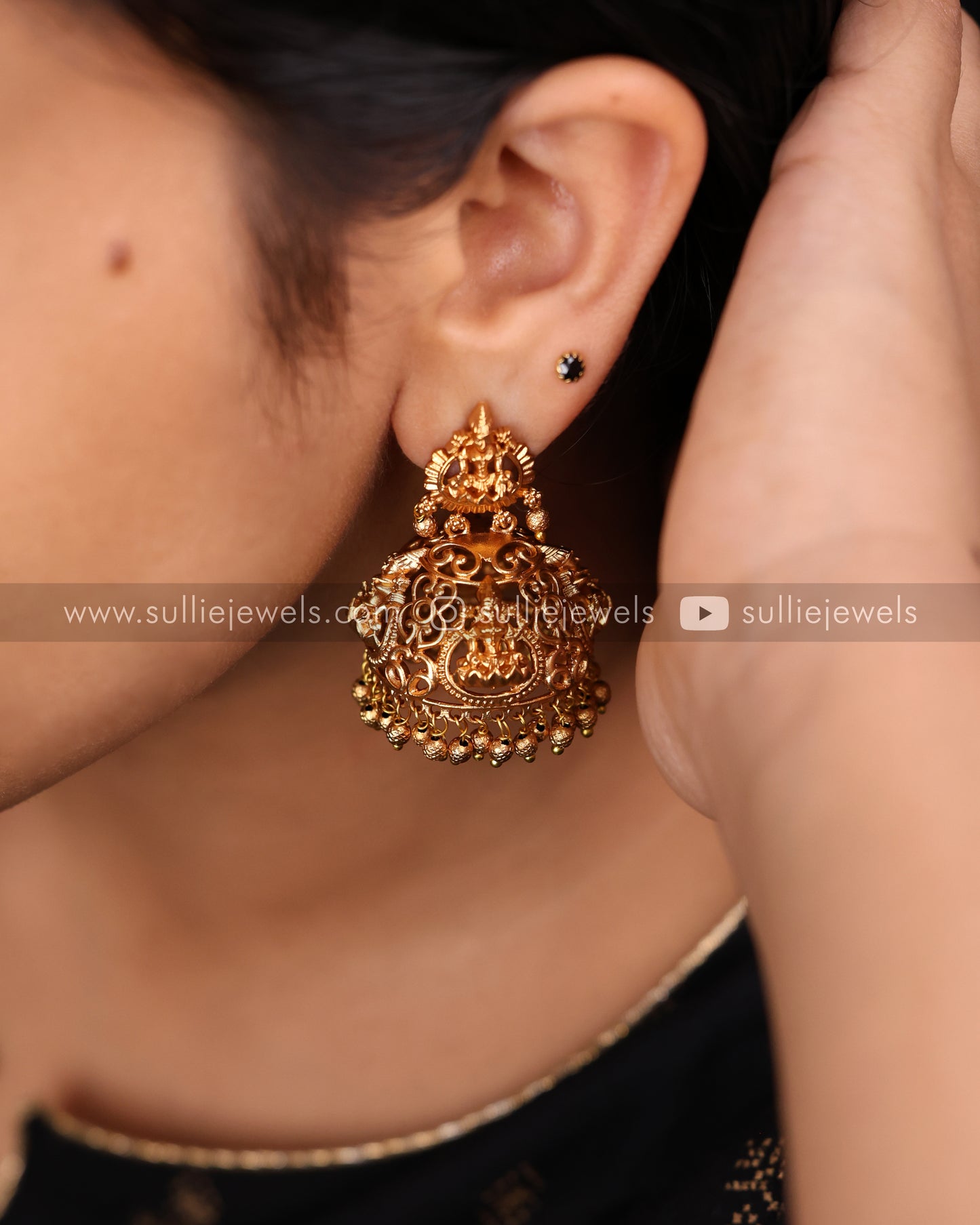 Gold Lakshmi Cutwork Jhumka