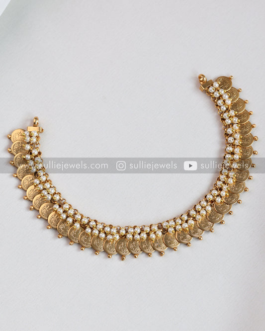 Lakshmi Coin Pearl Neckace with Stud