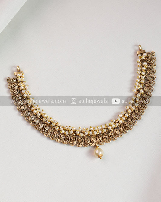 Antique Pearl Necklace with Stud