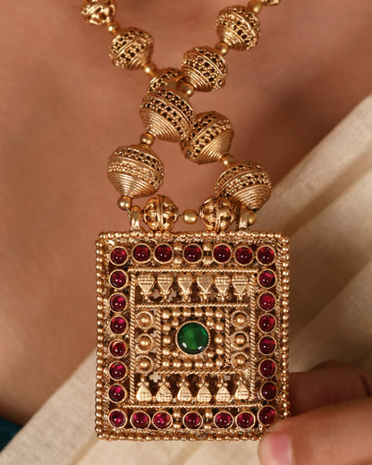 Reversible Lakshmi Pendant Set with 2 earrings