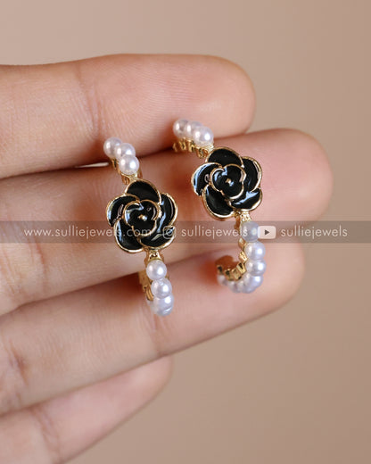 Black Rose & Pearl Earring