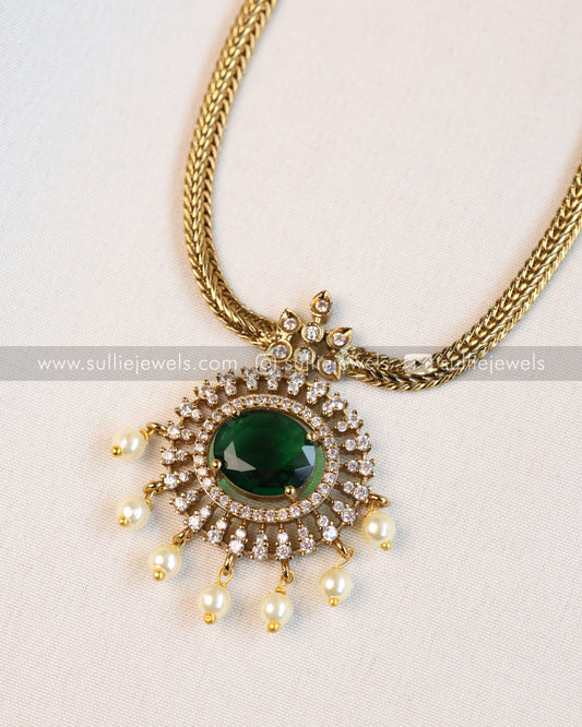 Emerald Centre Stone Necklace / Choker with Stud