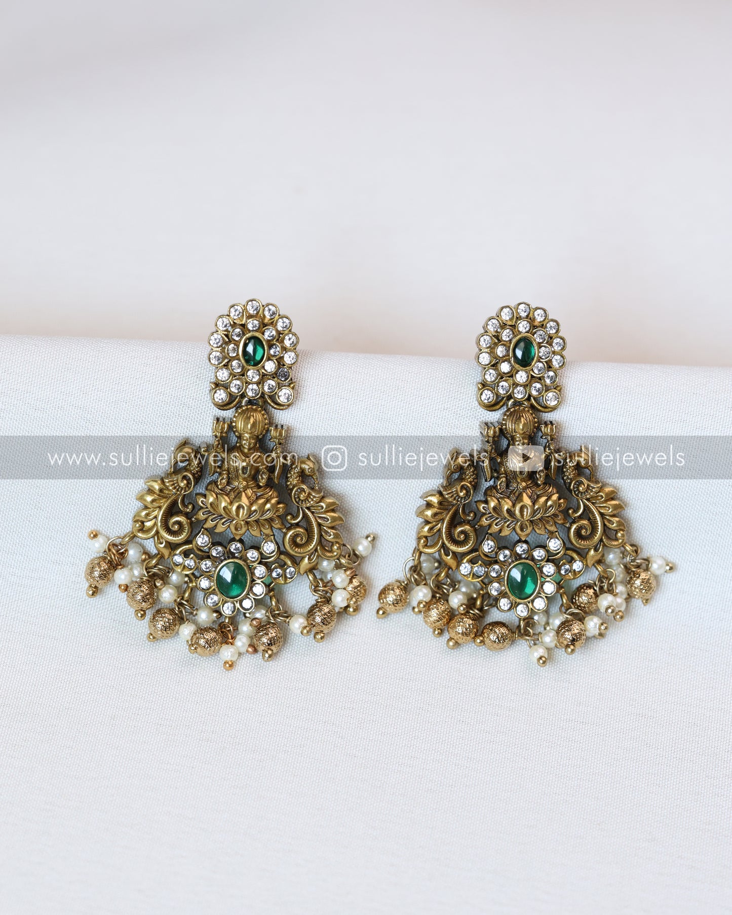 Premium Victorian Lakshmi Haram with Earrings
