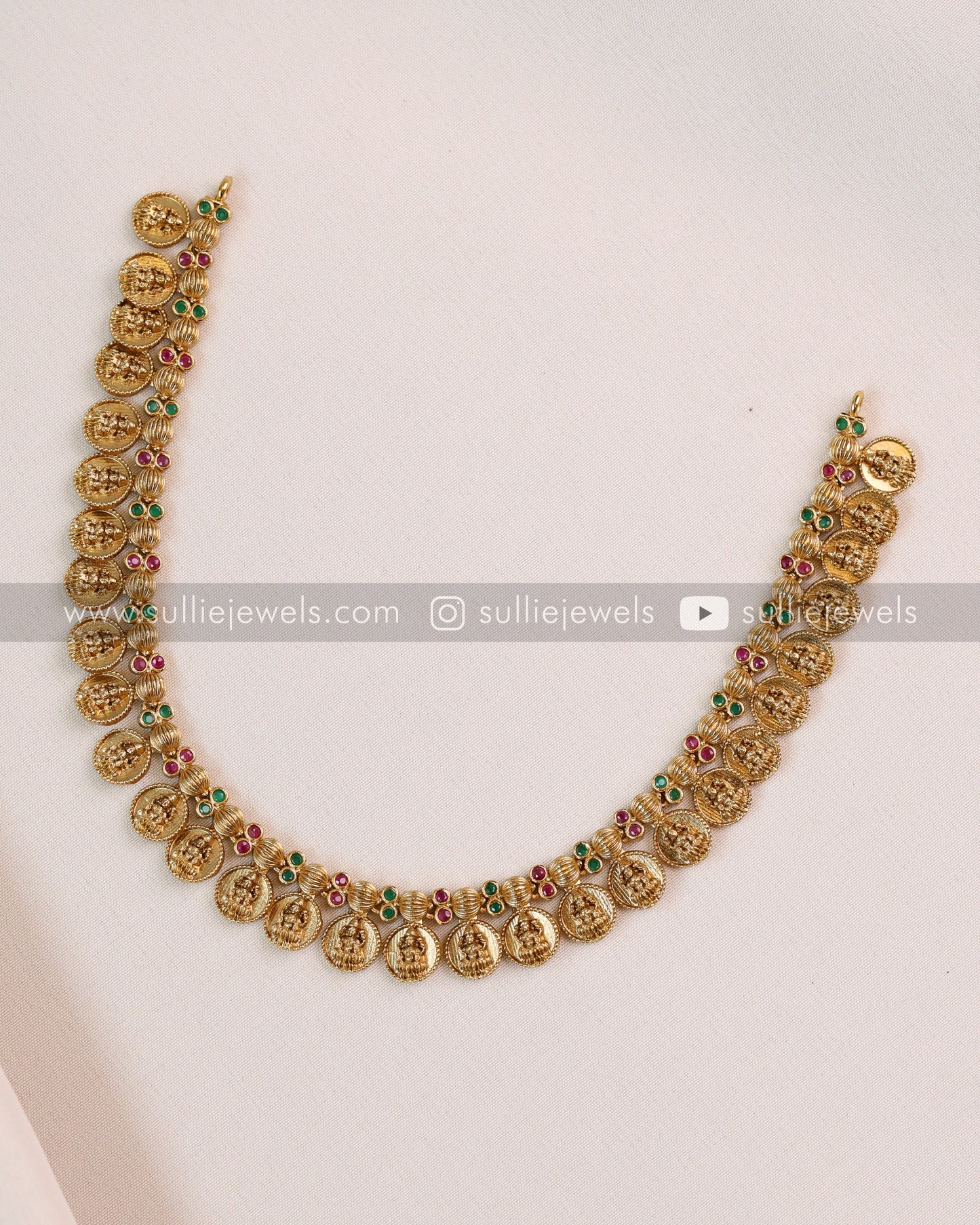 Detailed Lakshmi Coin Necklace / Kaashu Maala Set