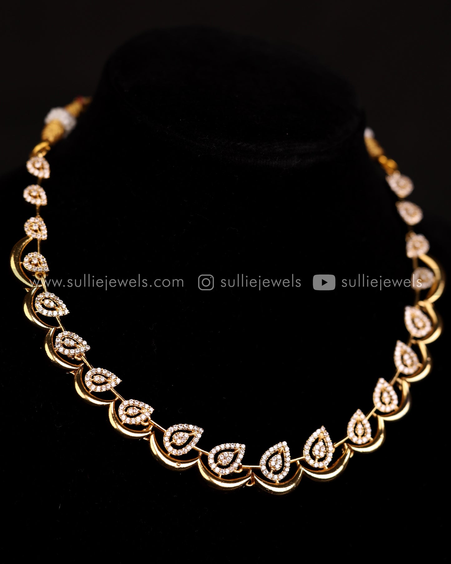 Diamond Lookalike Necklace Set