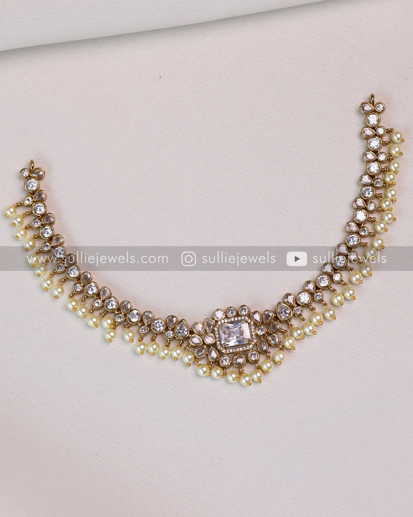 Centre Stone with Pearl drop Necklace & Earring