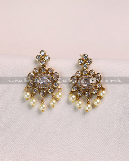 Centre Stone with Pearl drop Necklace & Earring