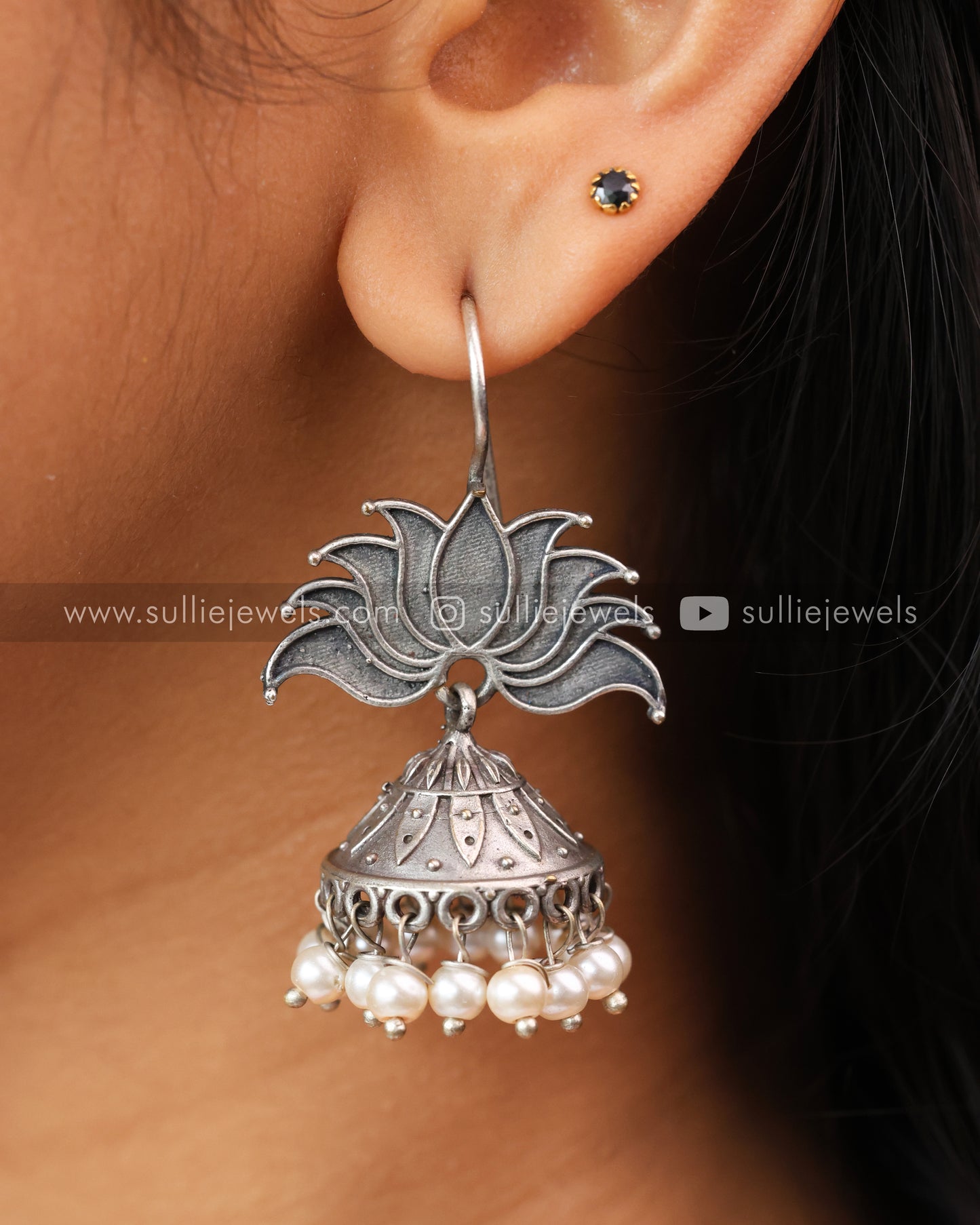 Lotus Oxidised Jhumka