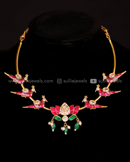 Lotus & Parrot Hasli / Choker Set