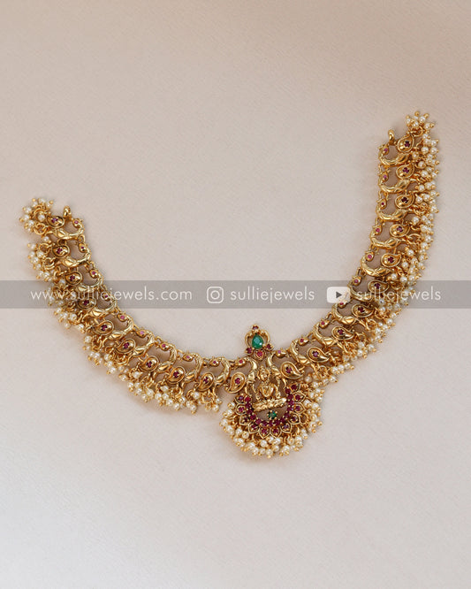 Goddess Pearl Necklace with Earrings