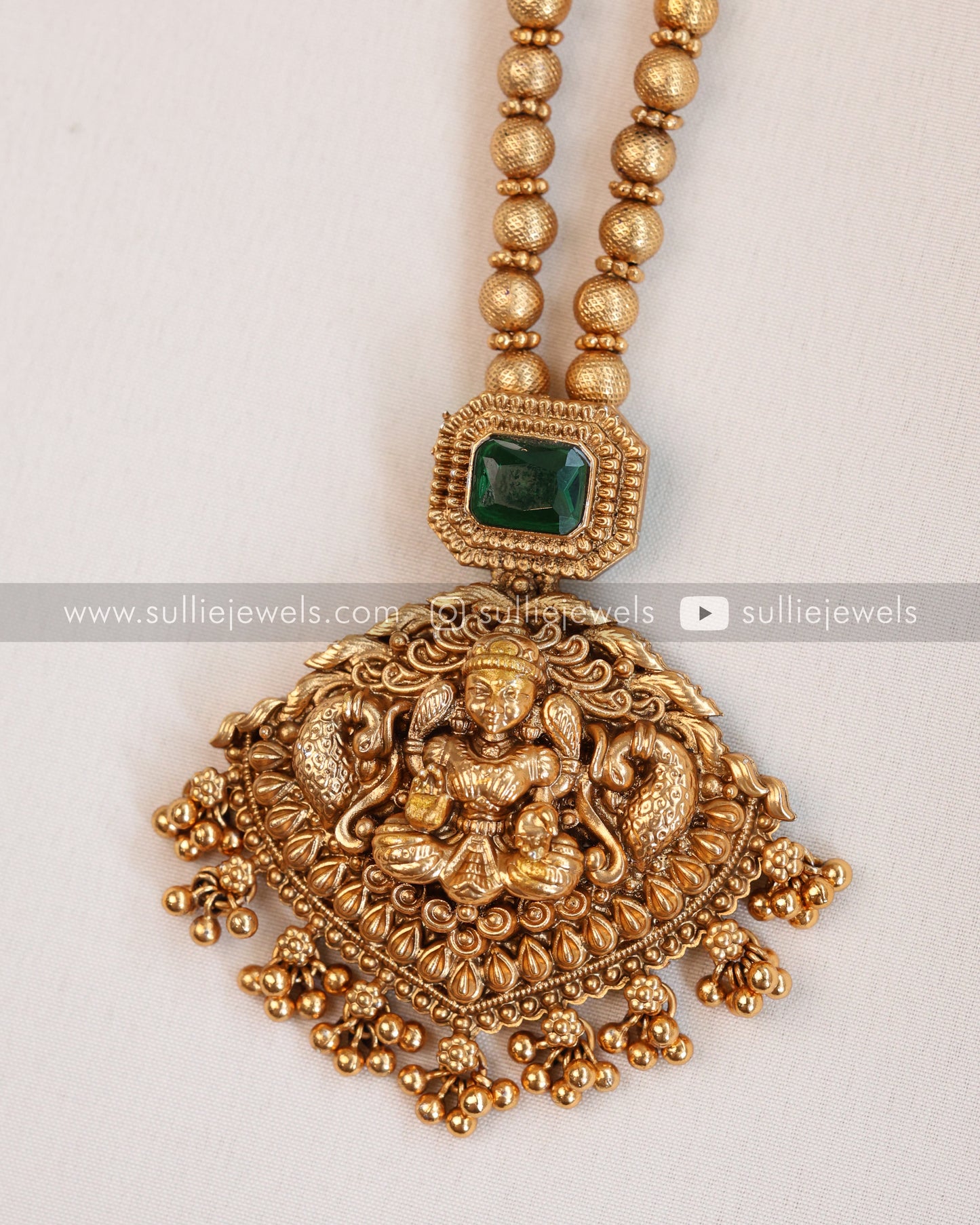 Lakshmi Green Pendant with Gold Chain and Jhumka