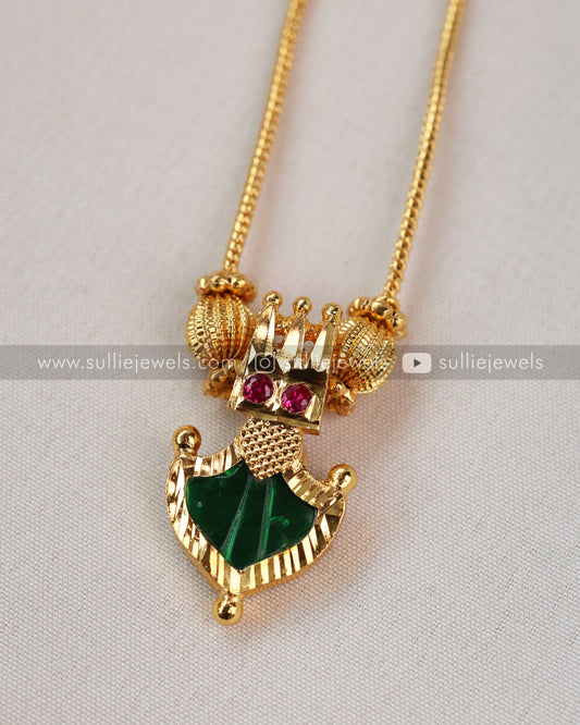 Palakka Pendant with Gold Chain and Studs